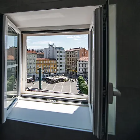 Joivy - Goldoni Apartament Triest