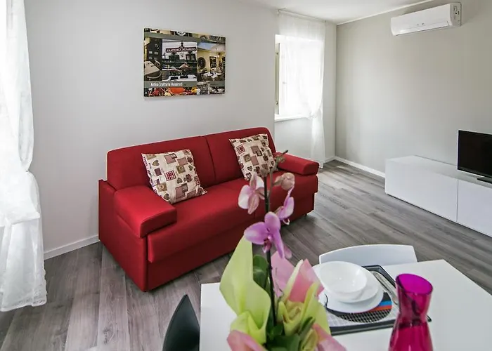 Joivy - Goldoni Triest